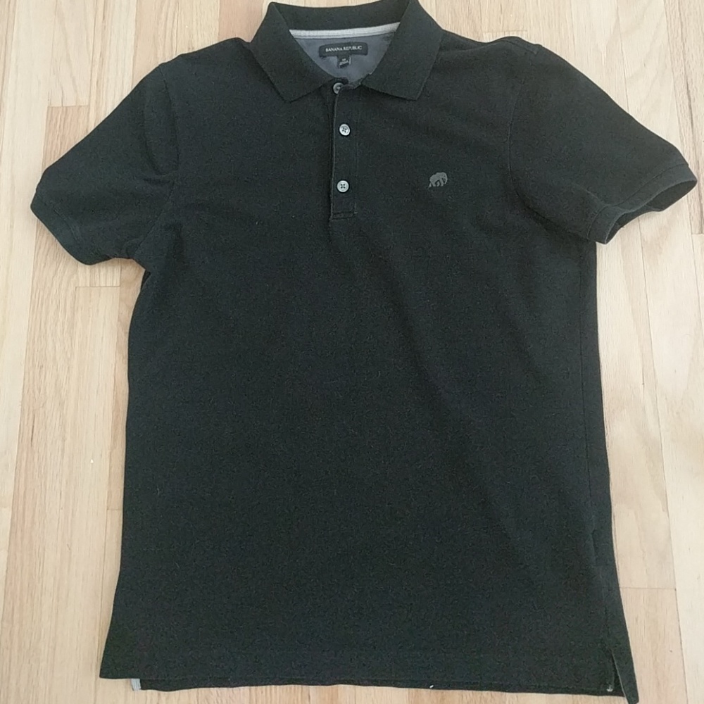 Banana Republic pique knit polo shirt
